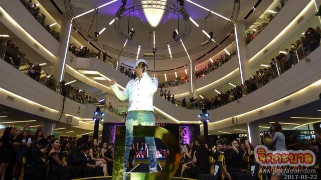 #เป็ก ผลิตโชค และ โตโน่ ร่วม โชว์ ในงาน Grand Opening #PANANCHITA Brand #เป็ก ผลิตโชค และ โตโน่ ร่วม โชว์ ในงาน Grand Opening #PANANCHITA Brand